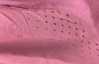 武漢三工激光丨??激光打孔機(jī)讓防曬服自由“呼吸”